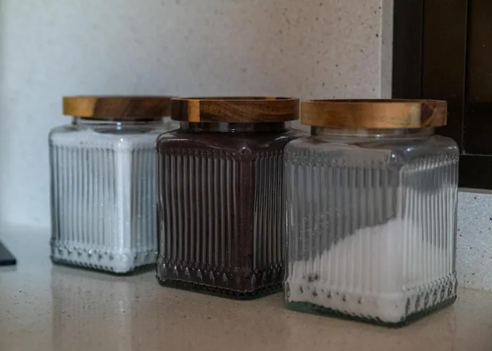 Daniel - Pool - Aussenkueche - Garten