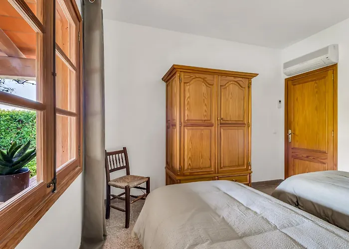 Daniel - Pool - Aussenkueche - Garten *