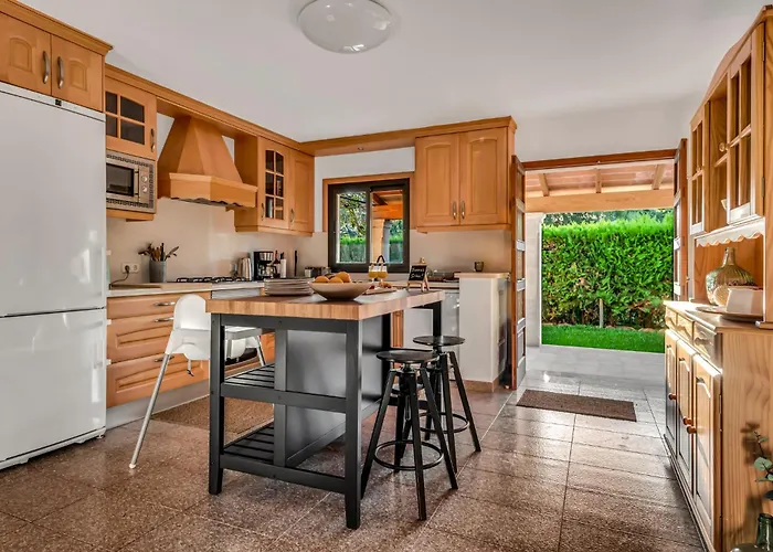 Dom wakacyjny Daniel - Pool - Aussenkueche - Garten *