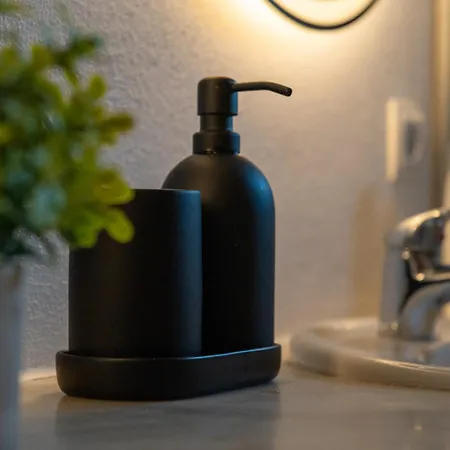 Daniel - Pool - Aussenkueche - Garten *