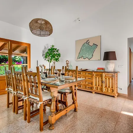 Daniel - Pool - Aussenkueche - Garten *