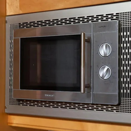 Daniel - Pool - Aussenkueche - Garten