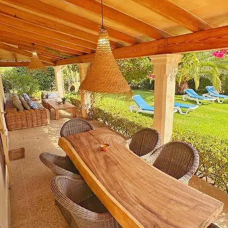 Daniel - Pool - Aussenkueche - Garten Vakantiehuis