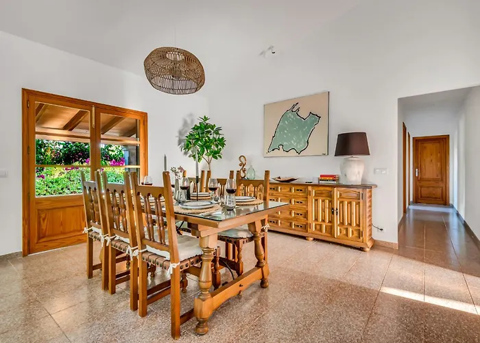 Daniel - Pool - Aussenkueche - Garten *