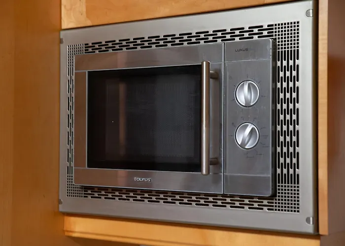 Daniel - Pool - Aussenkueche - Garten